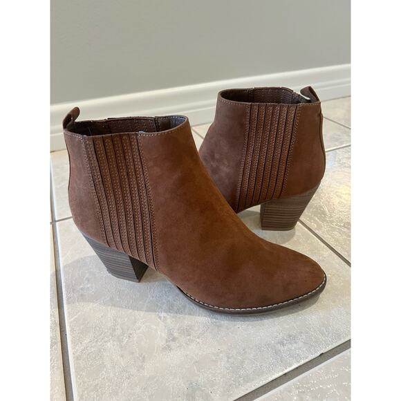 Dolce Vita dv8 Womens Chestnut Brown Suede Ankle Boots Booties Slip On Size 8.5 - Picture 3 of 6